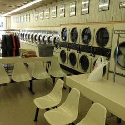 24/7 LAUNDROMAT + COIN CAR WASH + 4 X 1 BDRM APT + PROPERTY IN NORTH TORONTO