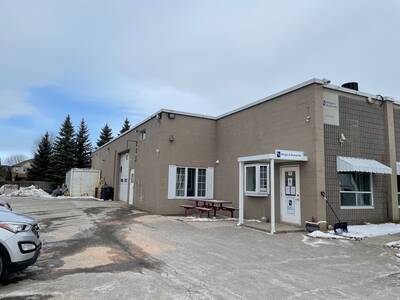 AUTOMOTIVE ZONING BUILDING FOR SALE IN NORTH OSHAWA