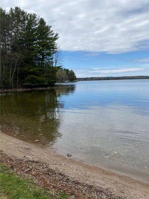 Resort for Sale near Buckhorn Lake