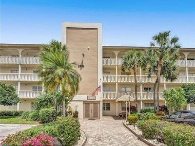 Condo for Sale in Pompano, Florida