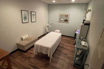 Profitable Massage and Facial Franchise For Sale, Harris County TX