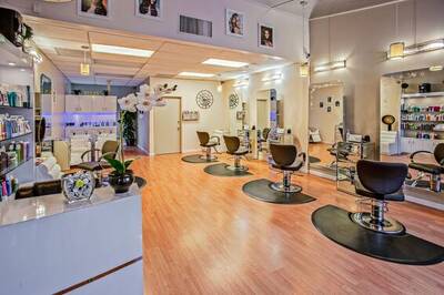 Salon For Sale In Harris County, Texas