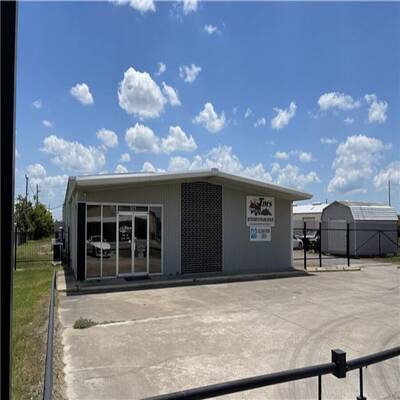 Auto Collision Center (Body Shop) for Sale in Bay City, TX
