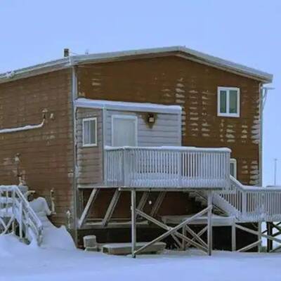 2 Storey Home for Sale in Tuktoyaktuk, Northwest Territories