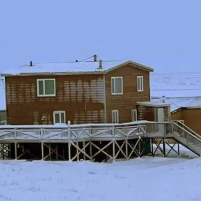 2 Storey Home for Sale in Tuktoyaktuk, Northwest Territories