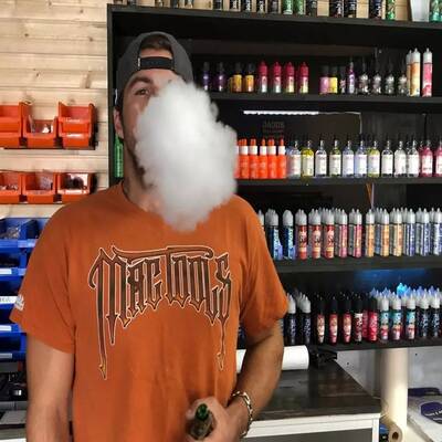 Newer Vape Smoke Shop for Sale in New York
