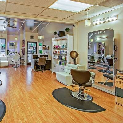 Spa & Beauty Shop For Sale in Richmond Hill