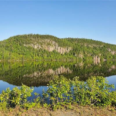 Two-Unit Cottage Lakeside Property For Sale in Greenstone, ON