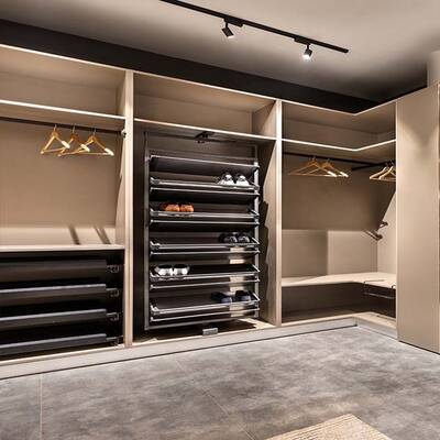 Closet Design and Manufacturing Franchise For Sale