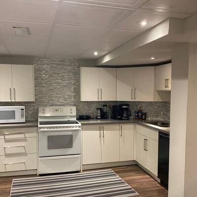 Modern Apartment For Lease in Richmond Hill, ON