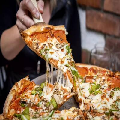 FRANCHISE PIZZA BUSINESS FOR SALE IN SOUTH SURREY