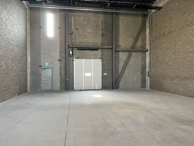 New Industrial Unit for Lease in Aurora, ON