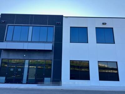 New Industrial Unit for Lease in Aurora, ON