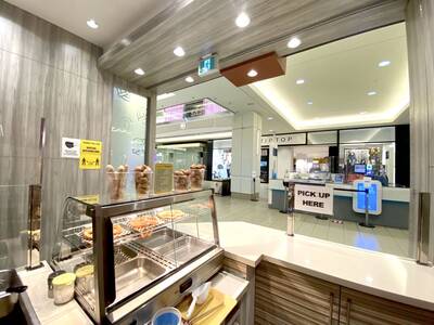 Metropolis at Metrotown Pretzel Business for Sale (129-4800 Kingsway)