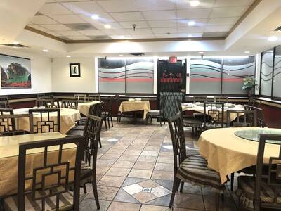 Profitable, Turnkey Restaurant for Sale in A Prime Kerrisdale Location! (CONFIDENTIAL)