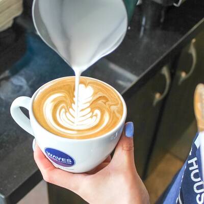 New Waves Coffee Franchise Opportunity Available In Milton, ON