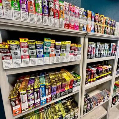 CONVENIENCE STORE WITH VAPE STORE FOR SALE IN GTA