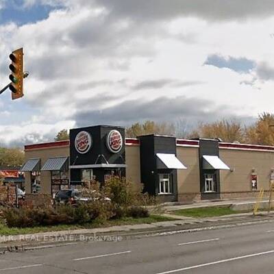 Retail Plaza For Sale in Neebing Thunder Bay, ON