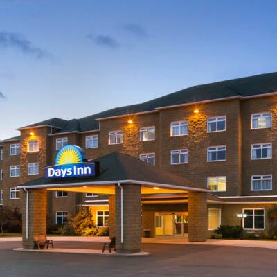 80+ rooms New Days Inn in Eastern Canada