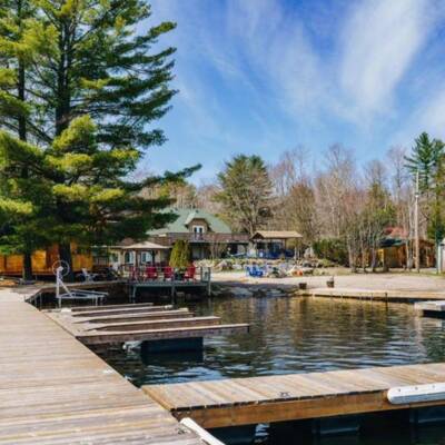 RESORT FOR SALE IN NORTH OF KINGSTON