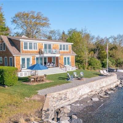 EXCLUSIVE WATERFRONT PROPERTY FOR SALE IN GTA