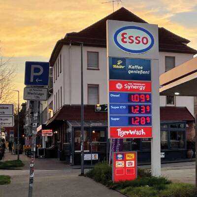 ESSO GAS STATION WITH RESIDENCE FOR SALE IN GTA